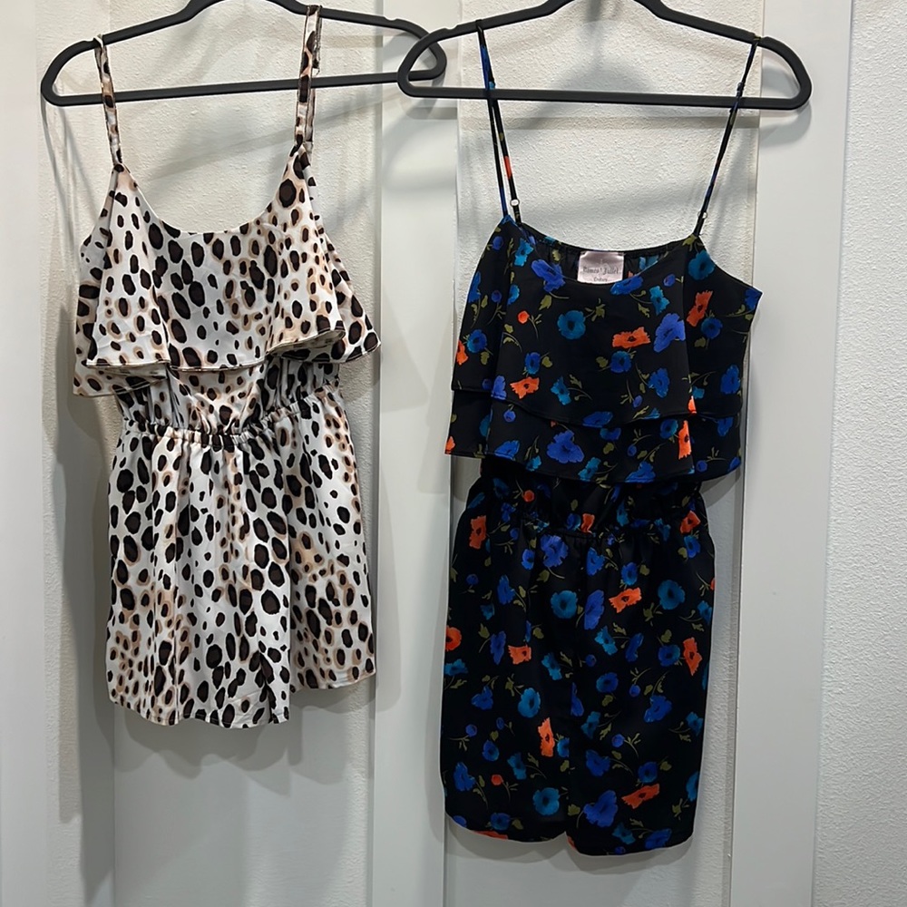 Women’s Size M Rompers 2 for 1!